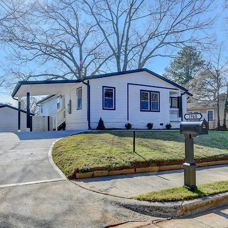 Modern Home At Colonial College Park Atlanta Exterior photo