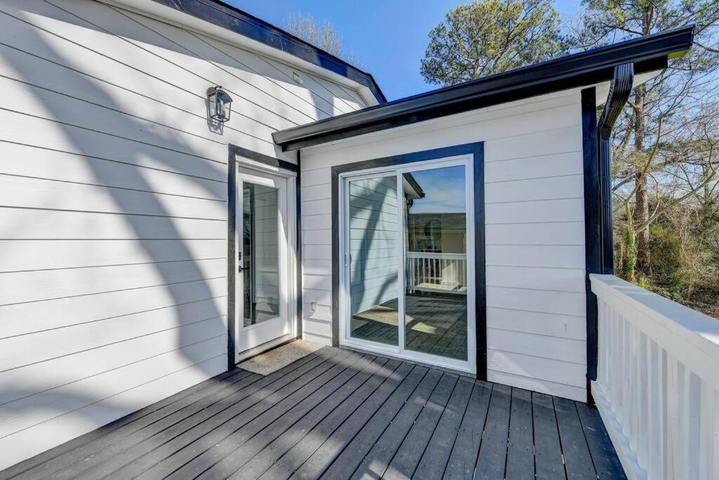 Modern Home At Colonial College Park Atlanta Exterior photo
