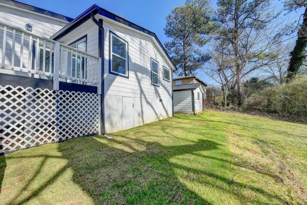 Modern Home At Colonial College Park Atlanta Exterior photo